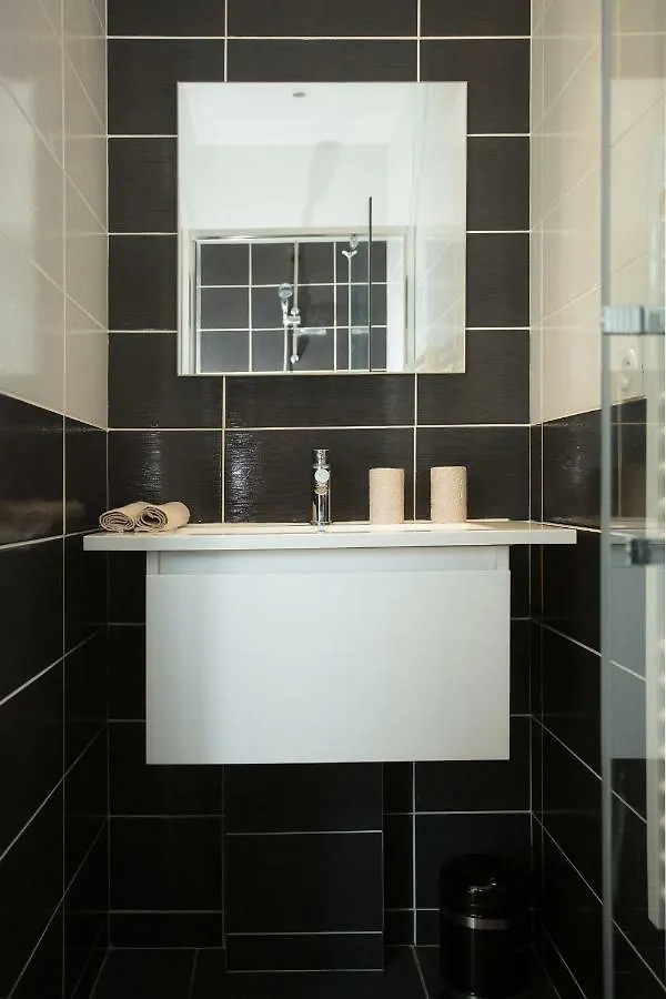 Cosy Saint Malo Beach Apartment